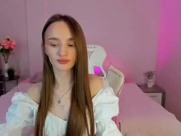 laralourance from Chaturbate