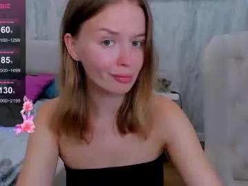 Laurennhill from Chaturbate