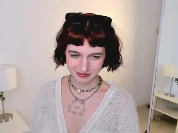 leelooyolo on Chaturbate 