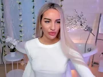 leila_flower from Chaturbate