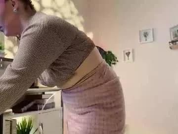 lela_ryan from Chaturbate