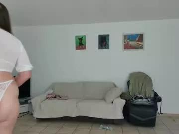 lelena1319 from Chaturbate