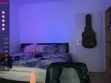 Lelianahazel from Chaturbate