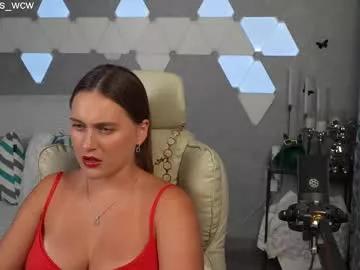Lesliekorfs from Chaturbate