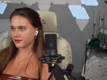 Lesliekorfs from Chaturbate