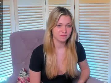 Cling to live show with lesslimood from Chaturbate 
