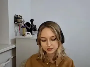 lezlielowe from Chaturbate is Freechat