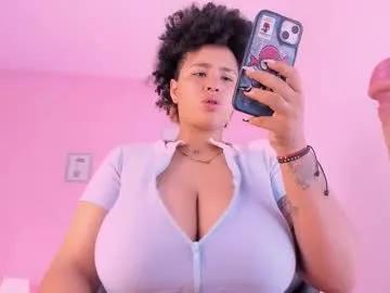 Liaamoretzz from Chaturbate