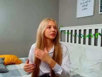 Lil_tasty33 from Chaturbate