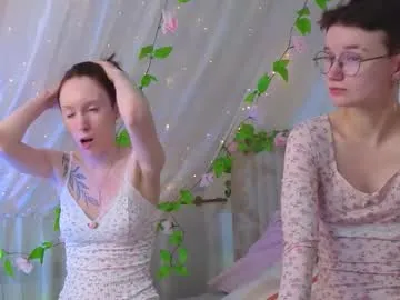 Try our streaming cams variety and talk on a personal level with our adorable girls streamers, showing off their bountiful shapes and dildos.