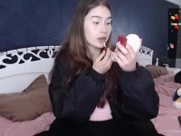 Lili_luuu from Chaturbate