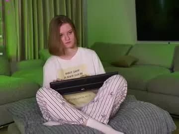 lilianslow from Chaturbate