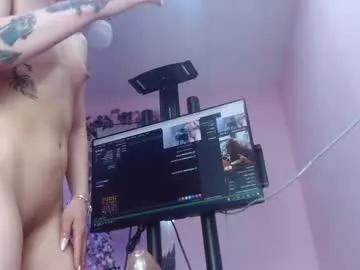 Try our streaming cams variety and talk on a personal level with our adorable girls streamers, showing off their bountiful shapes and dildos.