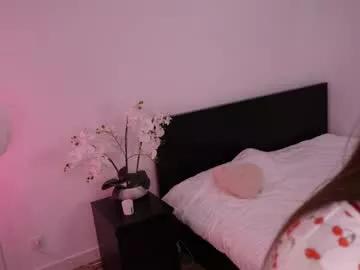 lilly_colins from Chaturbate