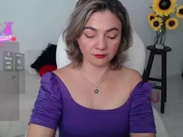 lilly_milf from Chaturbate