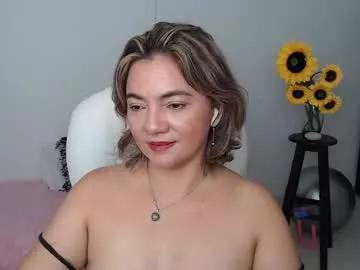 lilly_milf from Chaturbate