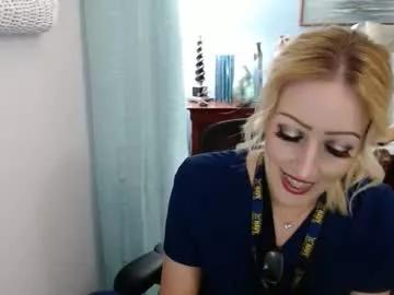 lillydawn from Chaturbate