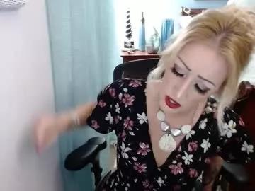 lillydawn from Chaturbate