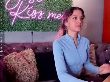 lillymaxwell from Chaturbate