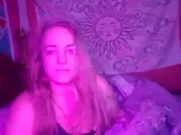 lilmommabear89 from Chaturbate