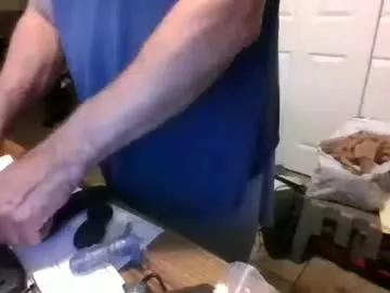 lilpackage69 from Chaturbate