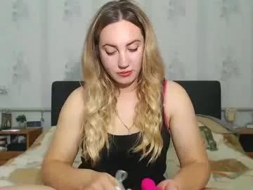 lilu_cute25 from Chaturbate