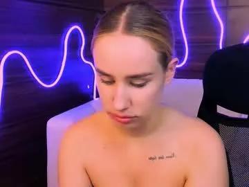 lilu_row from Chaturbate