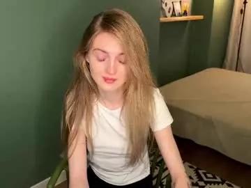 lily_savage from Chaturbate