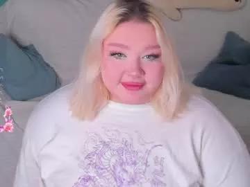 lilybelll from Chaturbate