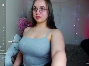 lilysweet13 from Chaturbate