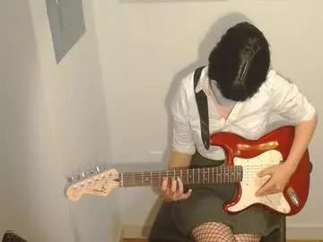 lilythrone from Chaturbate