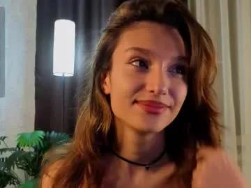 linaage from Chaturbate is Freechat