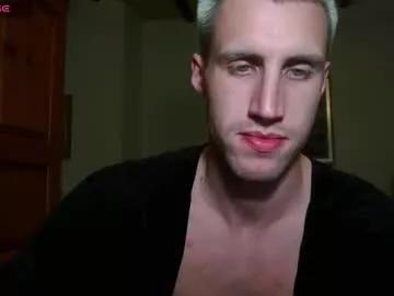 Cling to live show with lincoln1414 from Chaturbate 