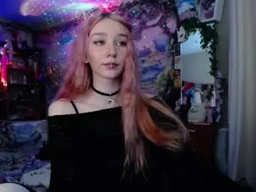 linlin_cuteeee on Chaturbate 