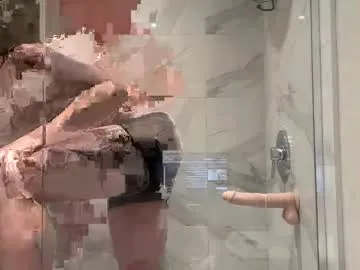 Little_boi2much from Chaturbate