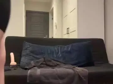 Little_boi2much from Chaturbate