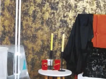 littlecurlygirl from Chaturbate