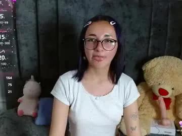 Littlee__bunny from Chaturbate