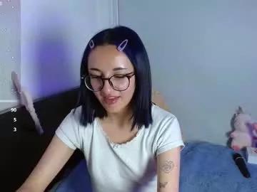 Littlee__bunny from Chaturbate
