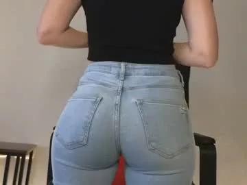 littleflowers from Chaturbate