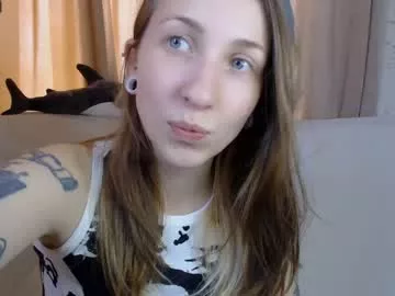 Littlehanna1 from Chaturbate