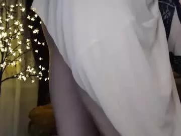littlehappines from Chaturbate
