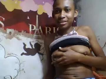 Littleyanah from Chaturbate