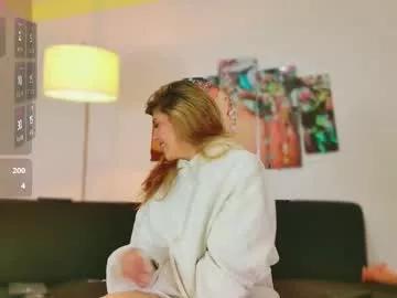 lizzymontana from Chaturbate