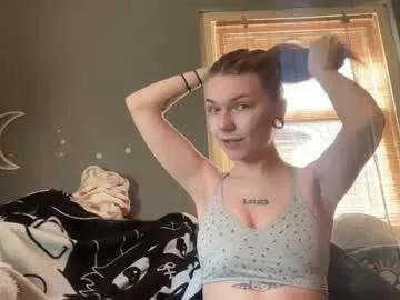 lizzyylovesick from Chaturbate