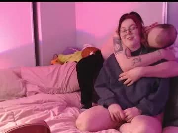 llb_sluts from Chaturbate