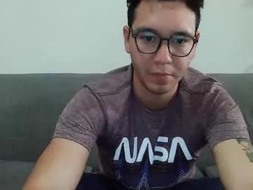 lobomx19 from Chaturbate