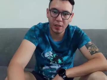 lobomx19 from Chaturbate