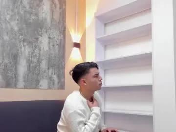 logan_yd from Chaturbate is Freechat