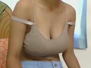 lolaa_darling from Chaturbate